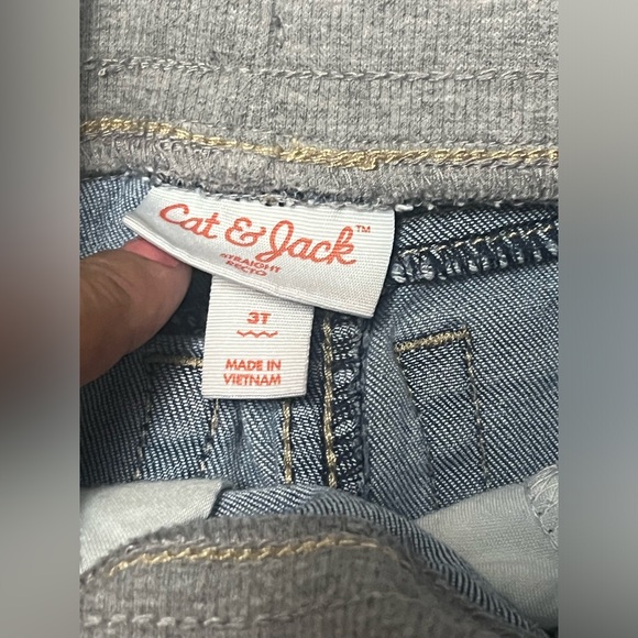 Cat & Jack 3T light denim boys jeans preowned good conditions, 2 pairs - Picture 5 of 5